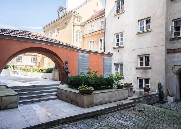 Old Town Heart Iii - Old Town Square *