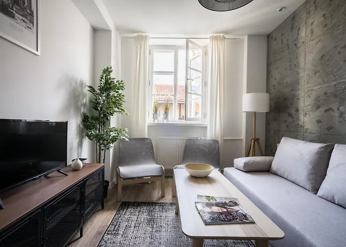 Old Town Heart Iii - Old Town Square *